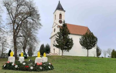 U Općini Levanjska Varoš postavljen prigodan adventski vijenac