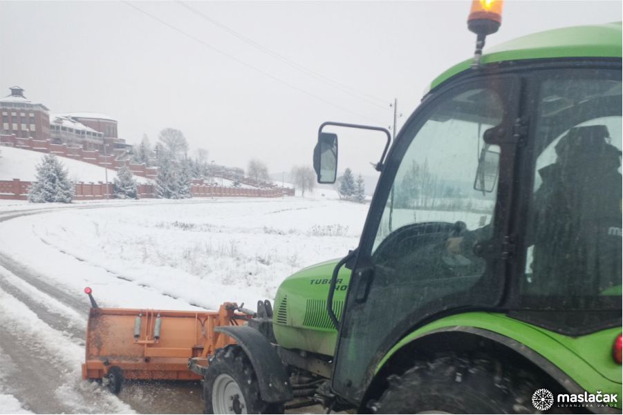 Maslačak__Levanjska_Varoš_čišćenje_snijega_2020_1